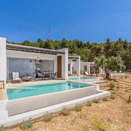 Mellamare Luxury Suites Athanion Exterior photo