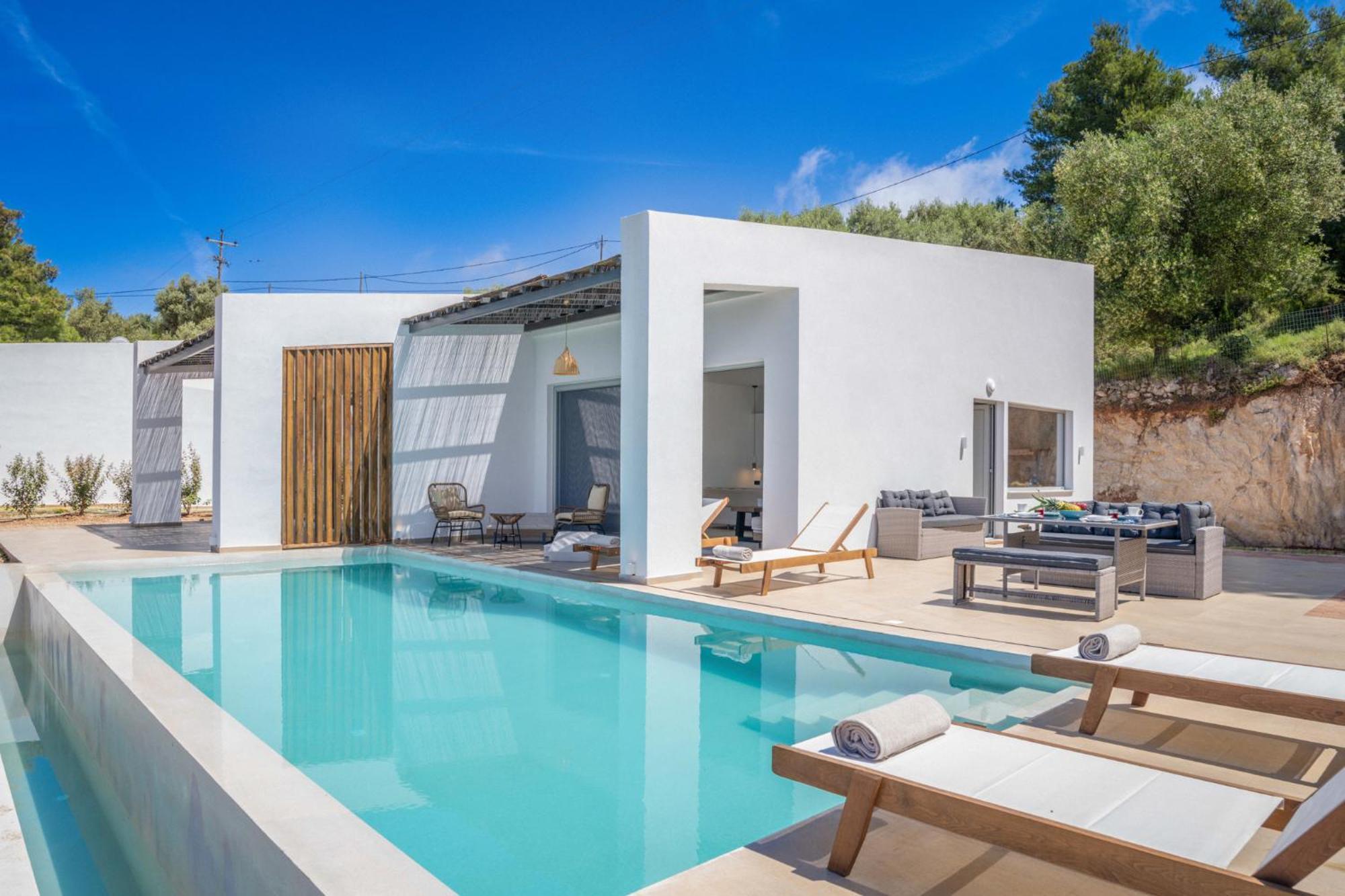 Mellamare Luxury Suites Athanion Exterior photo