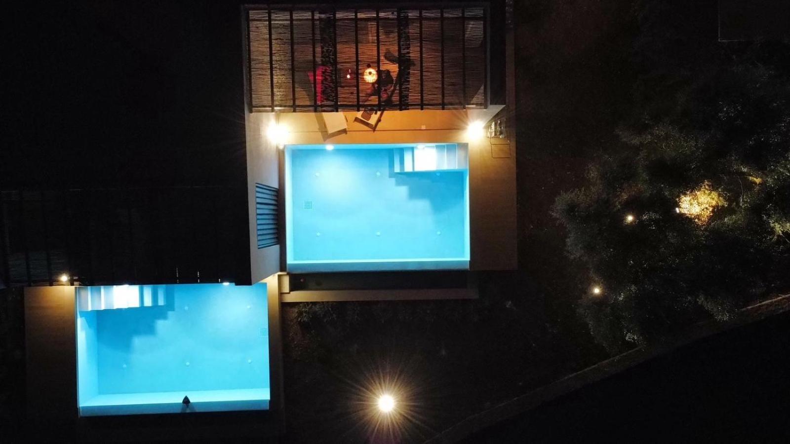 Mellamare Luxury Suites Athanion Exterior photo